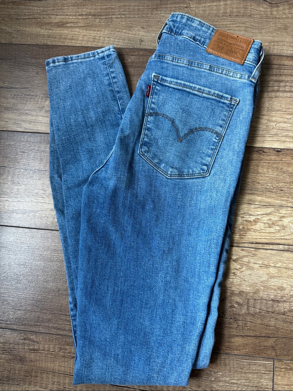 Levi's Women's high rise skinny Jeans